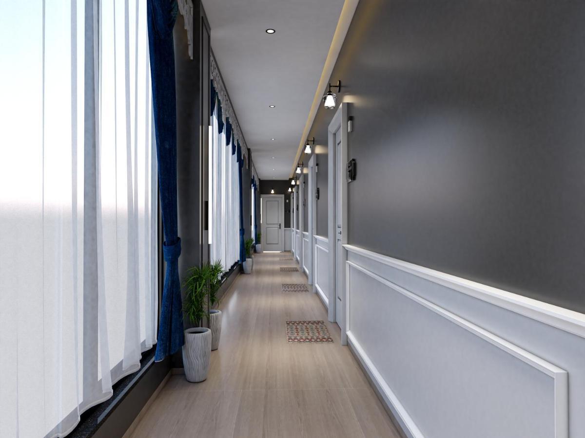 V Love Hotel Surat Bagian luar foto